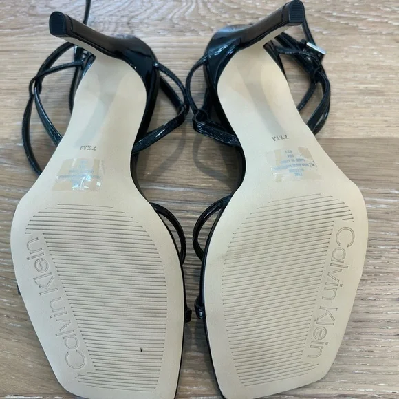Calvin Klein Women's Tegin Heeled Sandal, size 7.5 NEW - Picture 2 of 6